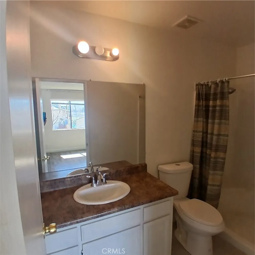 Additional image 16 of 509 E Avenue Q-2 Unit B, Palmdale, CA 93550