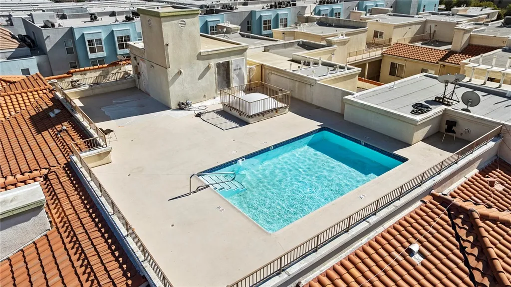 Additional image 40 of 16940 Chatsworth Unit 208, Granada Hills, CA 91344