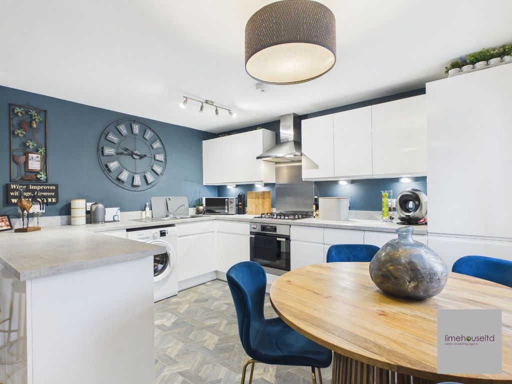 Additional image 8 of 2 bed flat for saleLoaningdale Avenue, Biggar ML12