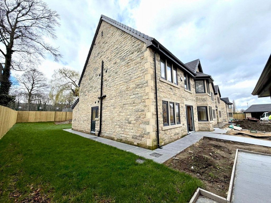 Additional image 13 of 6 bed detached house for saleManor Court, Horbury, Wakefield WF4