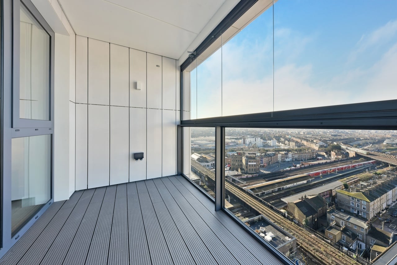 Additional image 7 of 1 Bed Flat, Brogan House, SW8, N1 7GU