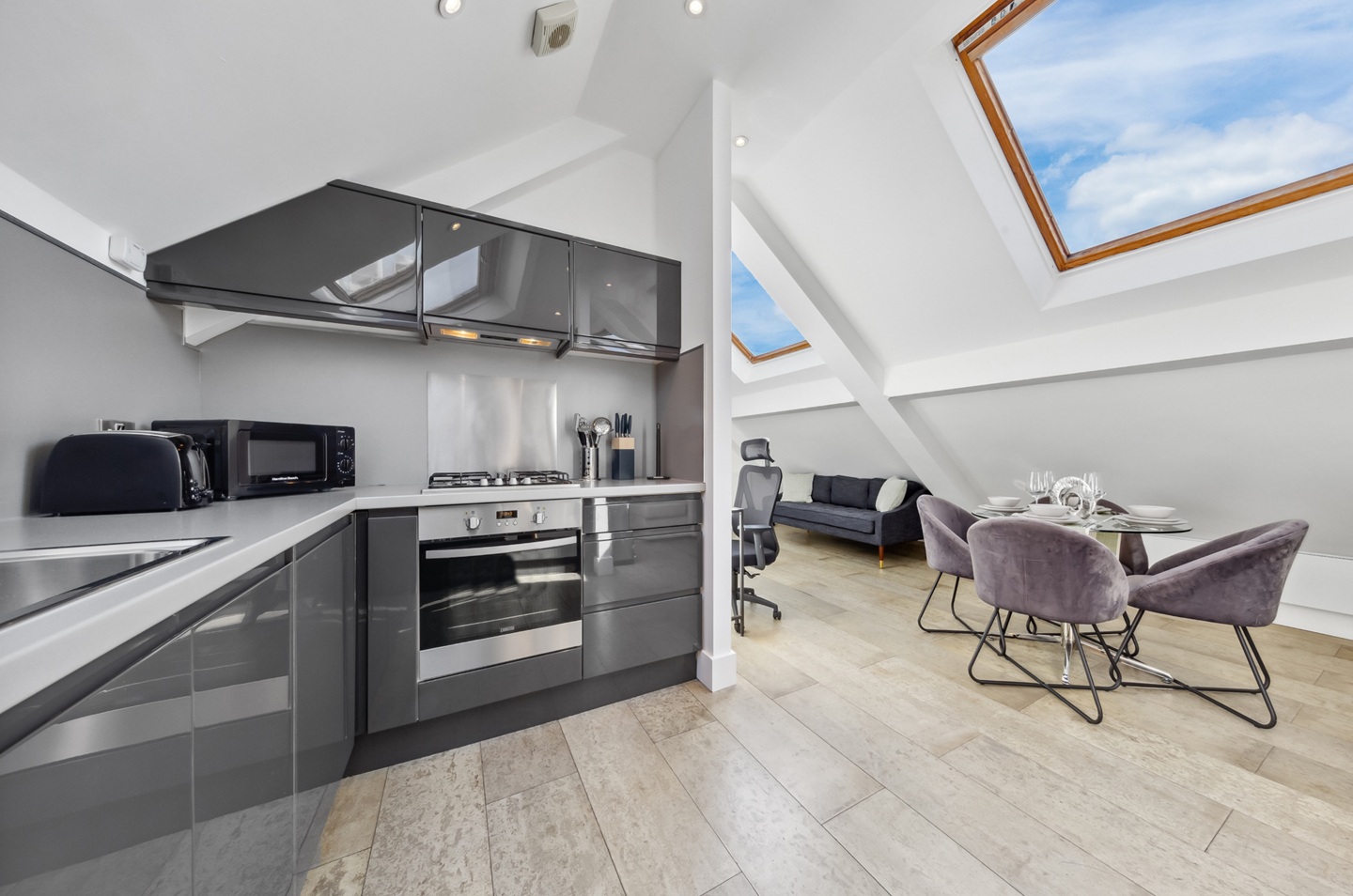 Additional image 16 of Studio Flat, United, EC1V, N1 7GU