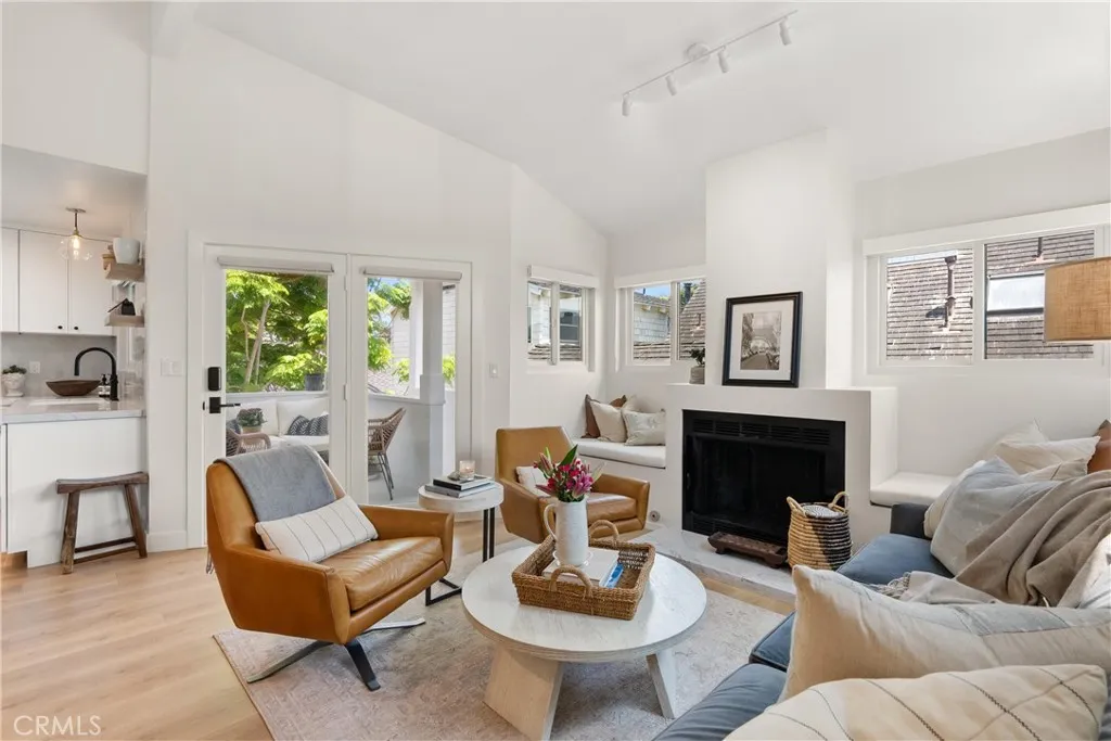 Additional image 4 of 617 Acacia Avenue, Corona Del Mar, CA 92625