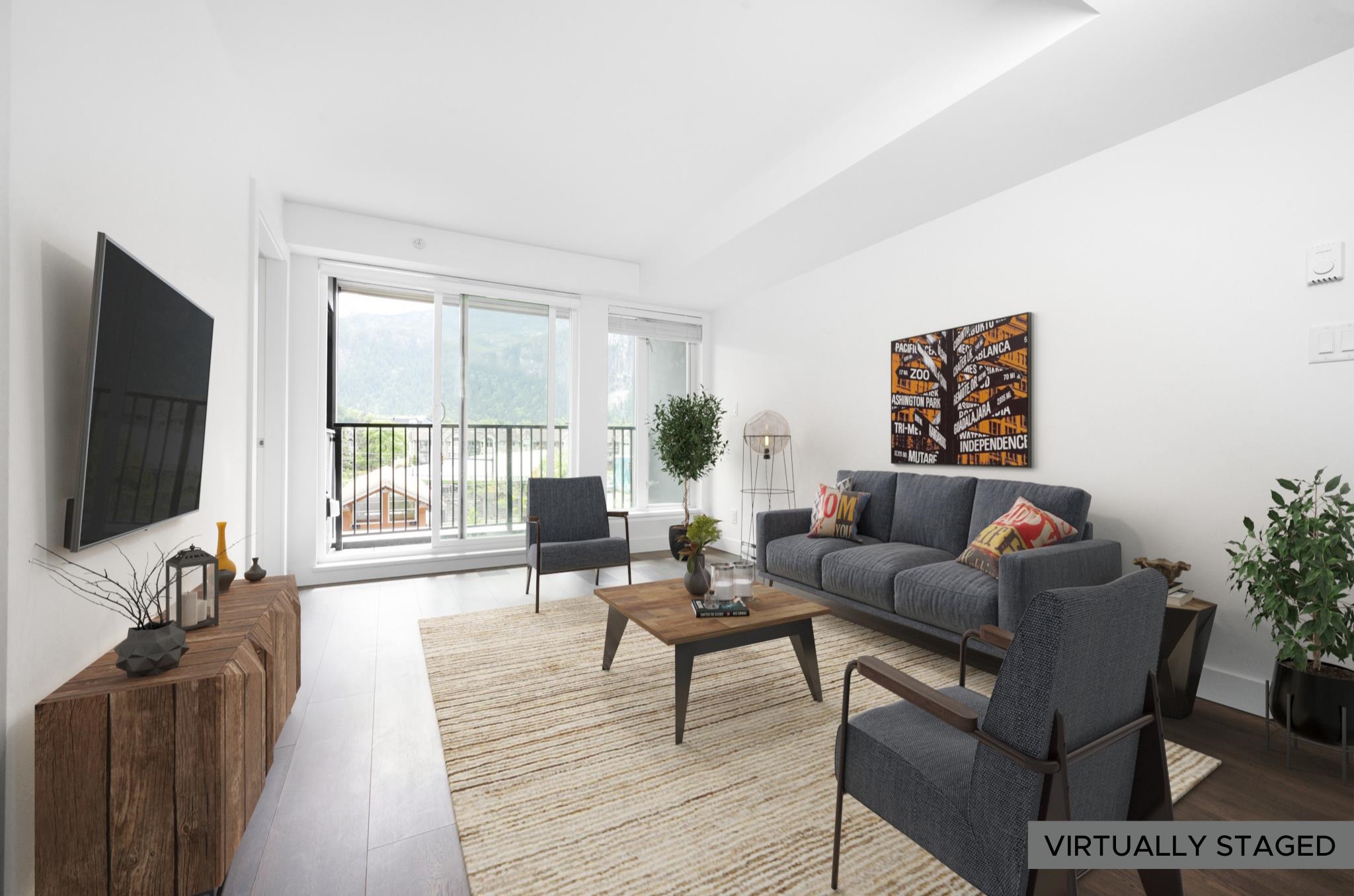 214-1365 Pemberton Avenue, Squamish, BC, V8B 1B7