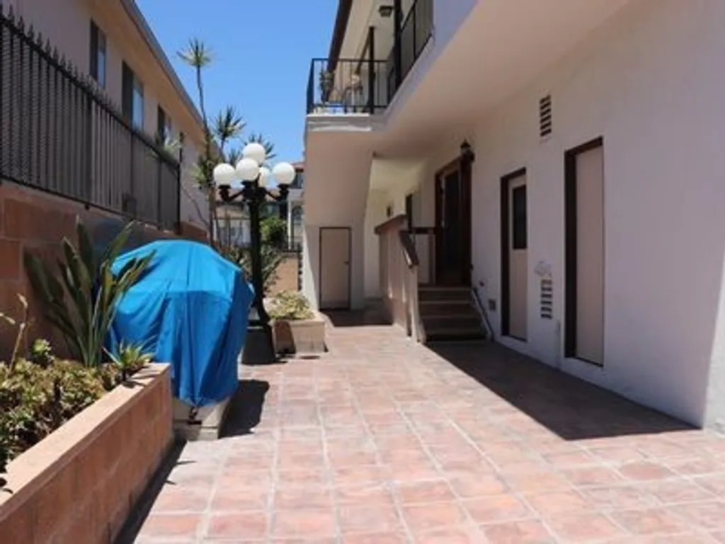 Additional image 13 of 985 W 9th St, San Pedro, CA 90731