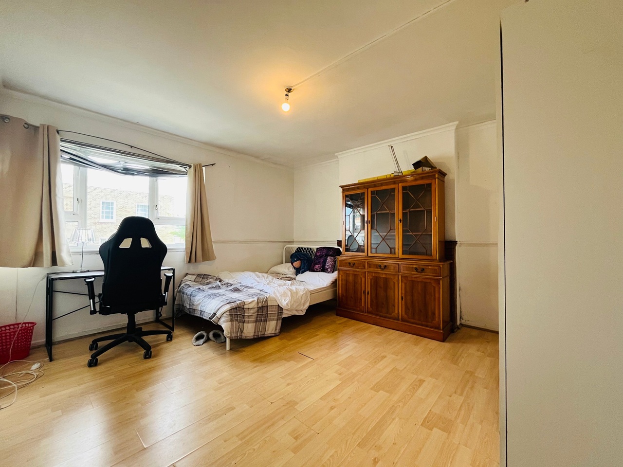 3 Bed Flat, Penrose House, SE17, N1 7GU