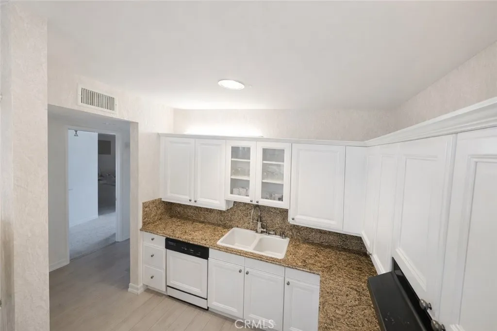 Additional image 5 of 12222 Wilshire Boulevard Unit 508, Los Angeles, CA 90025