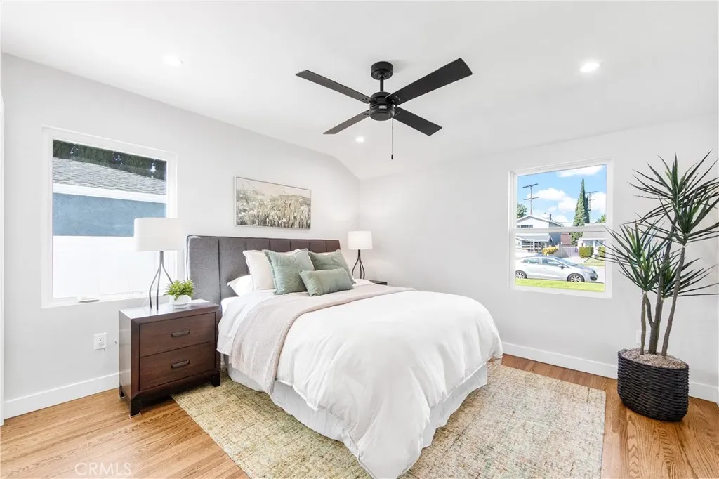 Additional image 92 of 406 Eton Dr, Burbank, CA 91504