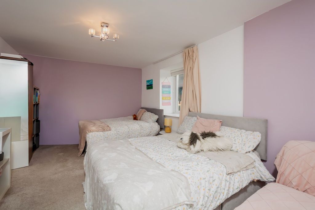 Additional image 16 of 3 bed flat for saleLanglands Road, Hawick TD9