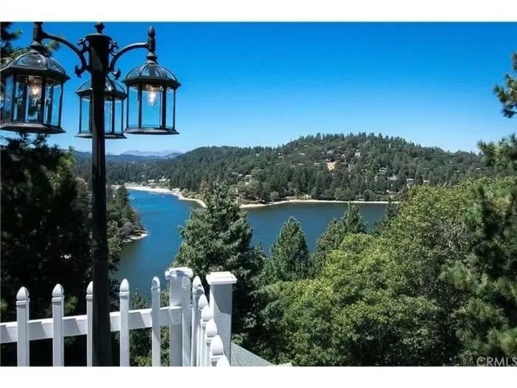 Additional image 3 of 652 Arbula Dr, Crestline, CA 92325