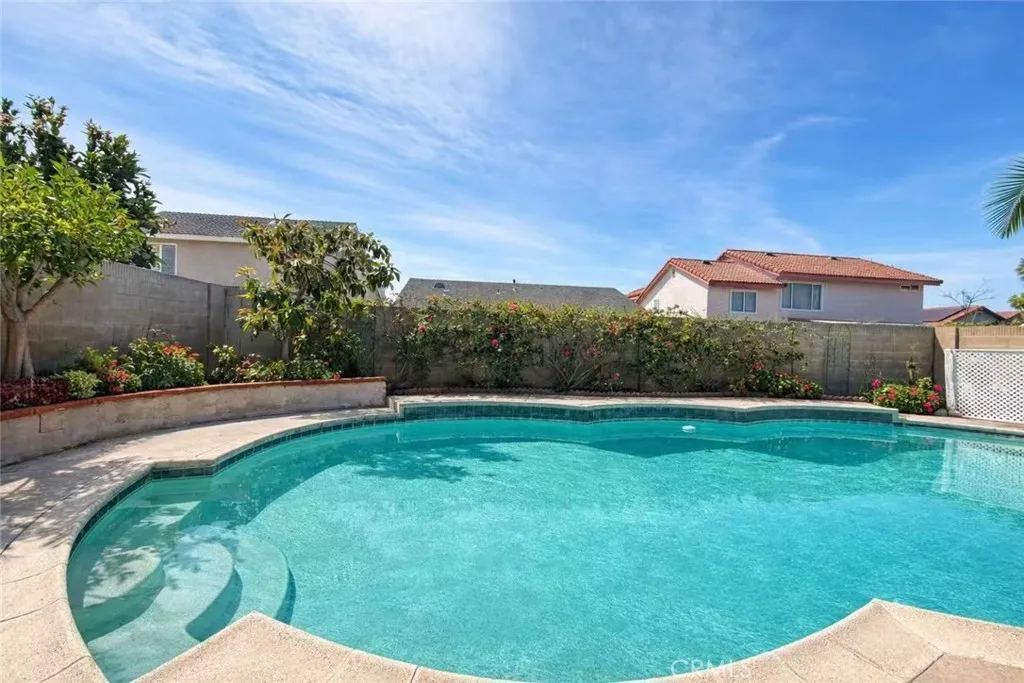 4 Tory, Irvine, CA 92620