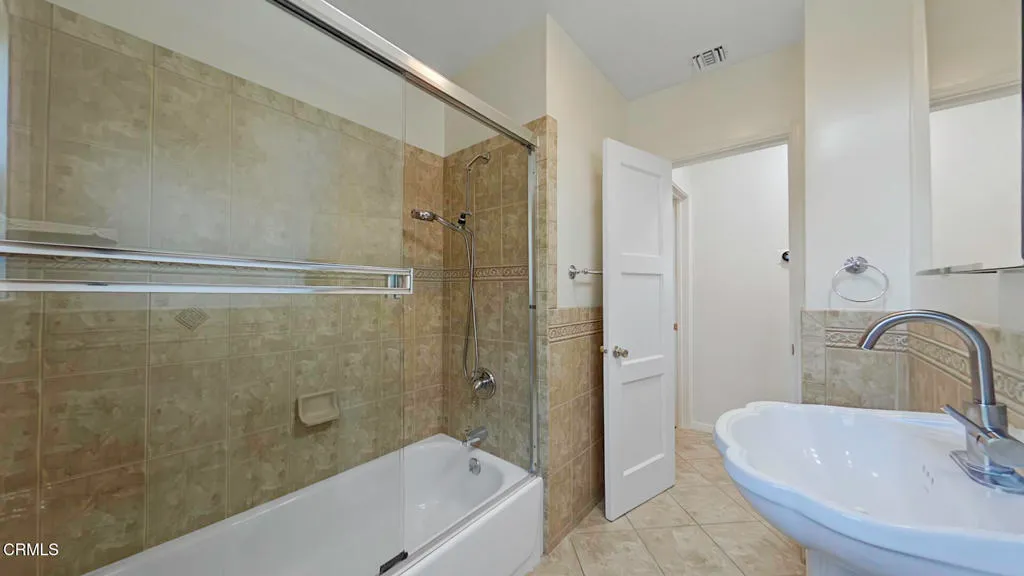 Additional image 68 of 3250 Las Lunas Street, Pasadena, CA