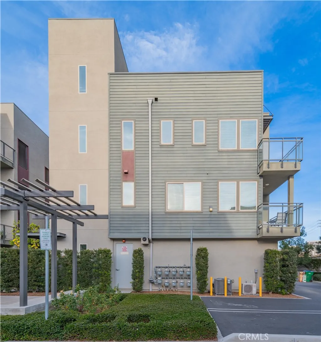 117 Bowery, Irvine, CA 92612