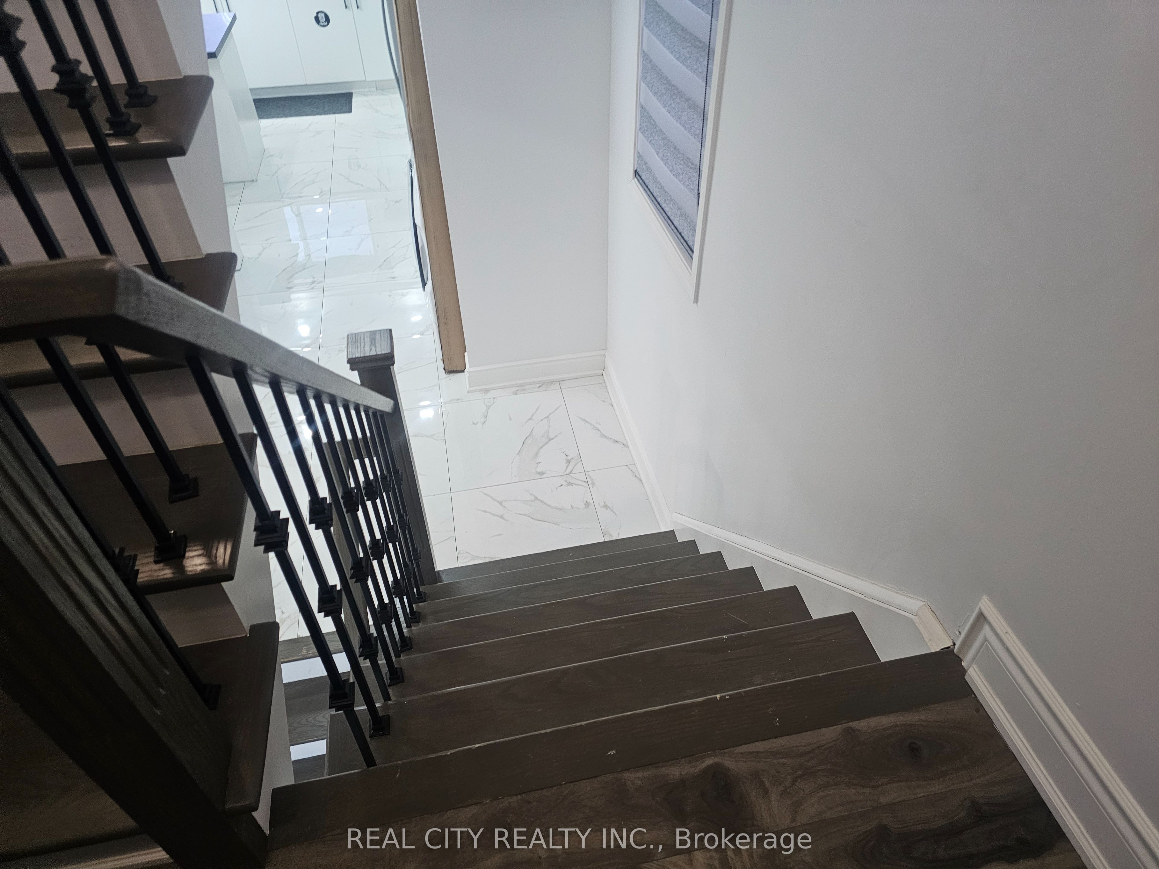 Additional image 4 of 1680 Samuelson Circle, Mississauga, ON, L5N 7Z7
