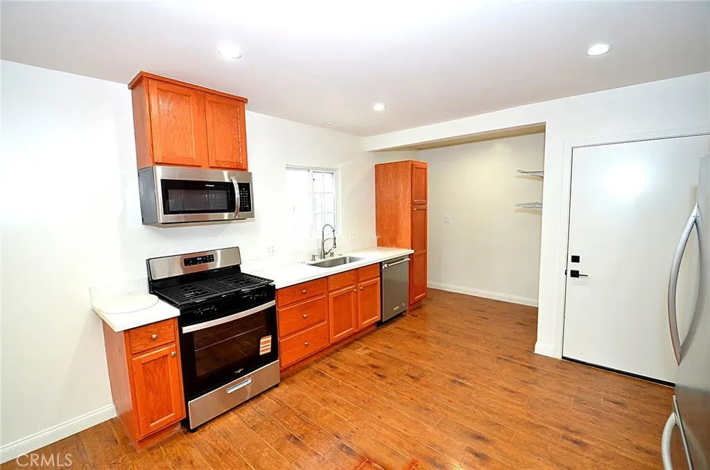 Additional image 5 of 13972 Louvre St, Pacoima, CA 91331