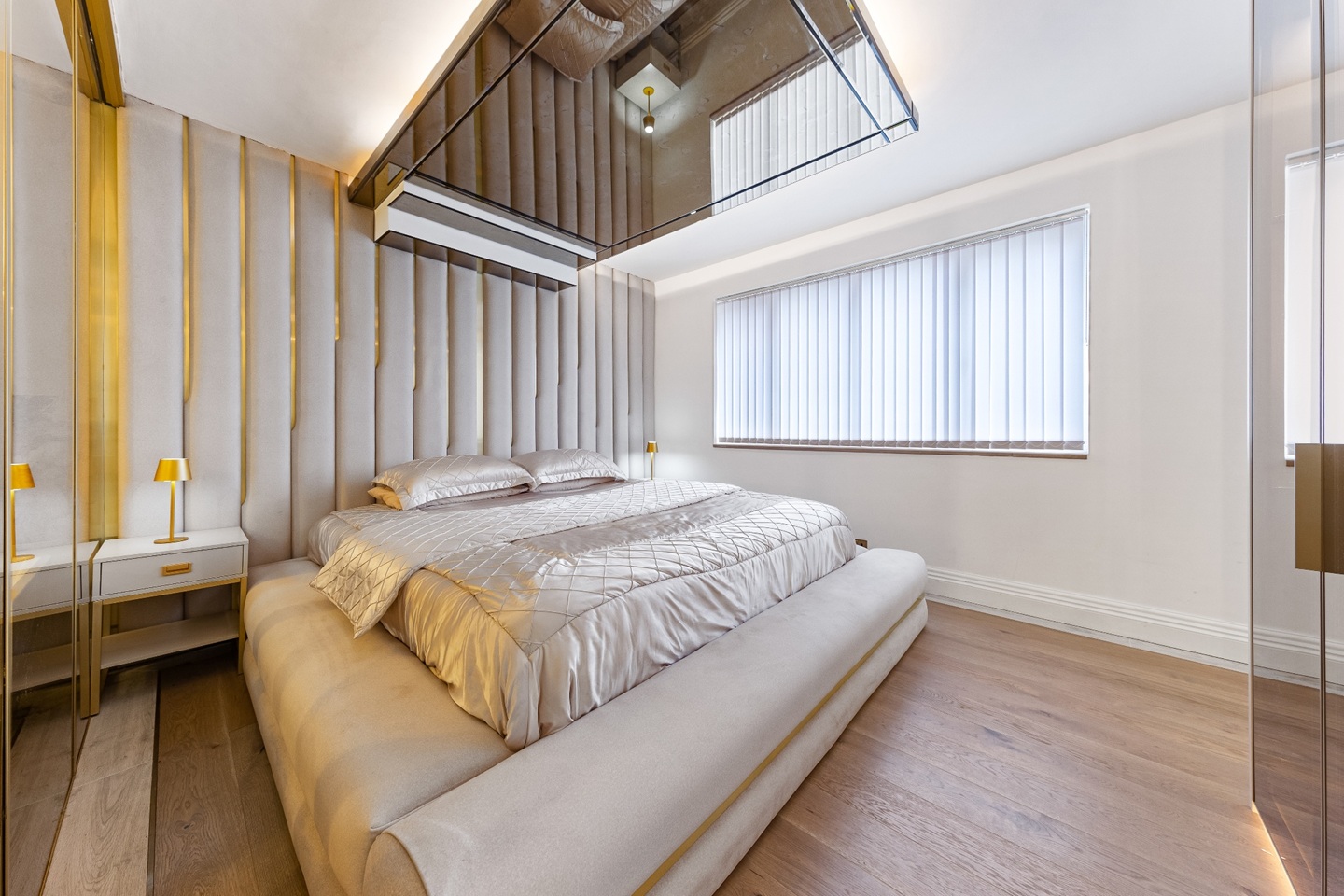 Additional image 2 of 3 Bed Flat, Cheval Place, SW7, N1 7GU