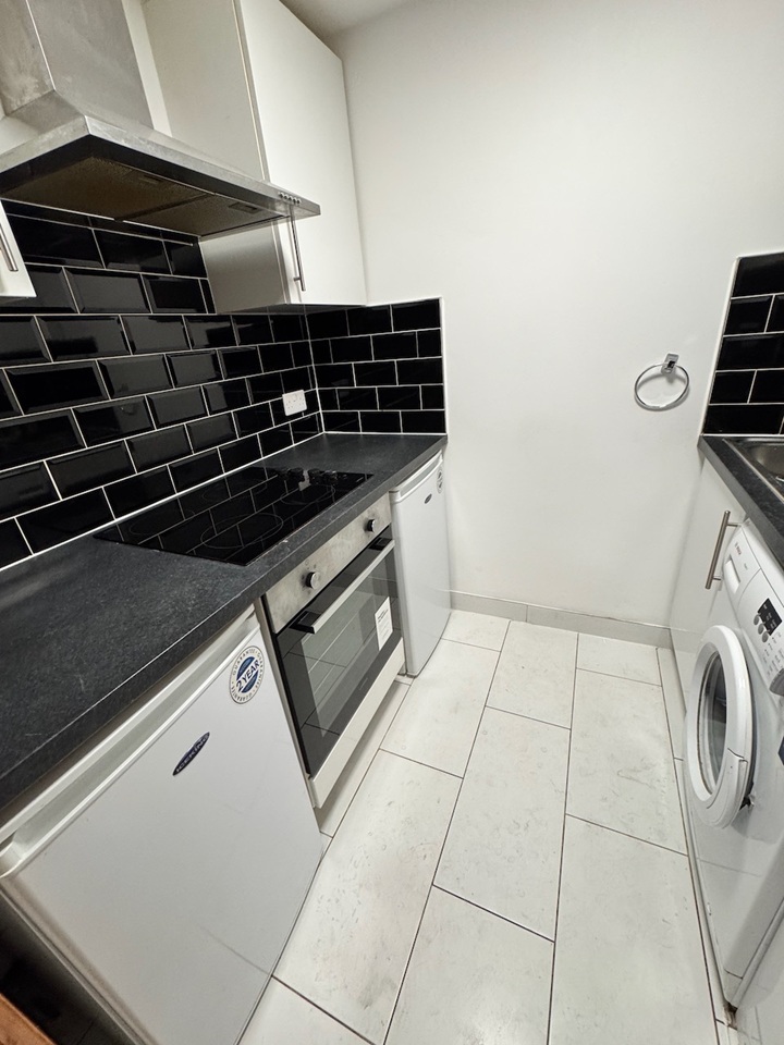 Additional image 19 of 1 Bed Flat, Parkway, NW1, N1 7GU