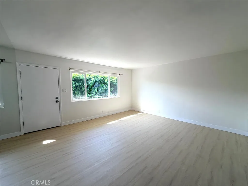 Additional image 4 of 11523 Menlo Avenue Unit D, Hawthorne, CA 90250