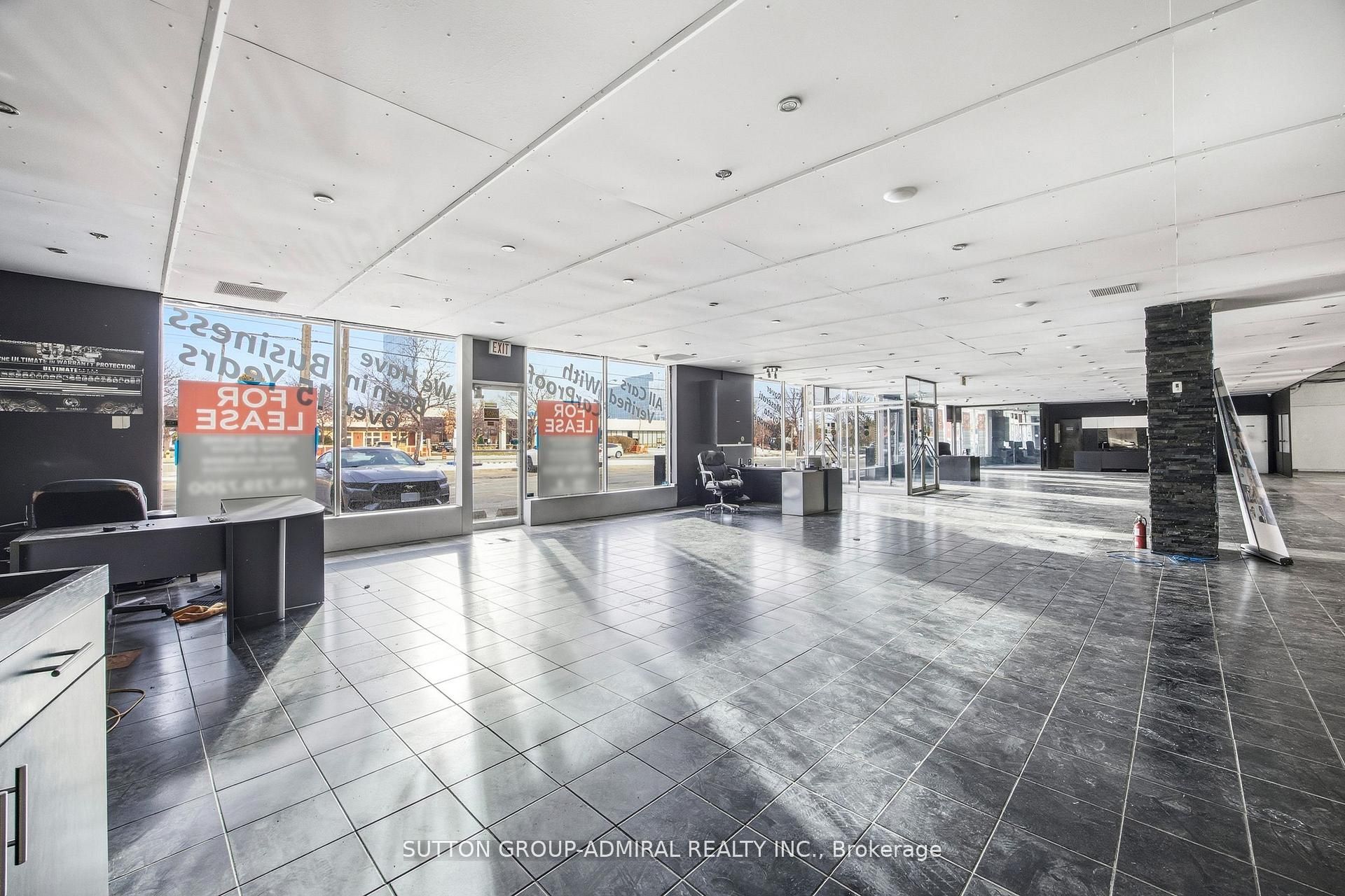 Additional image 4 of 1015 Finch Avenue W, Toronto, ON, M3J 2C7
