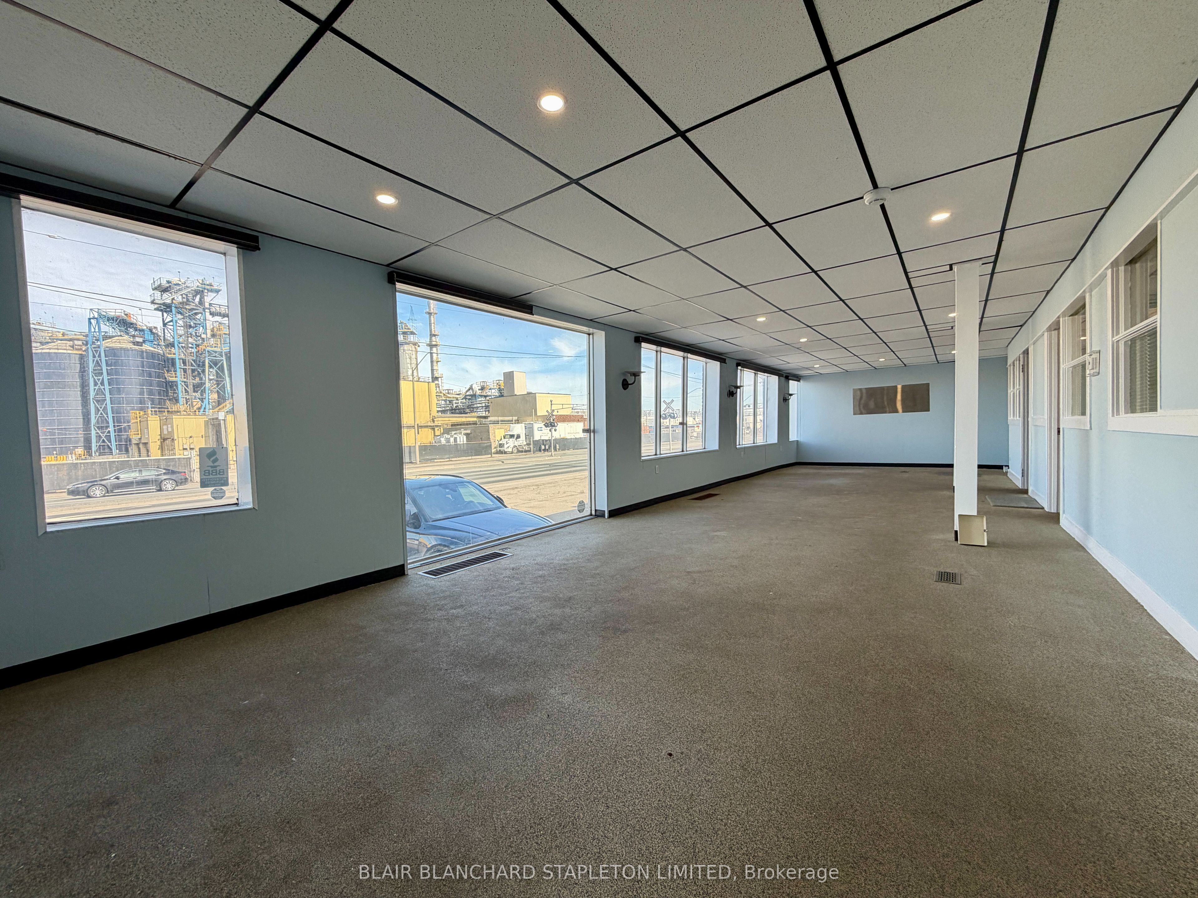 Additional image 3 of 2-260 Burlington Street E, Hamilton, ON, L8L 4H4