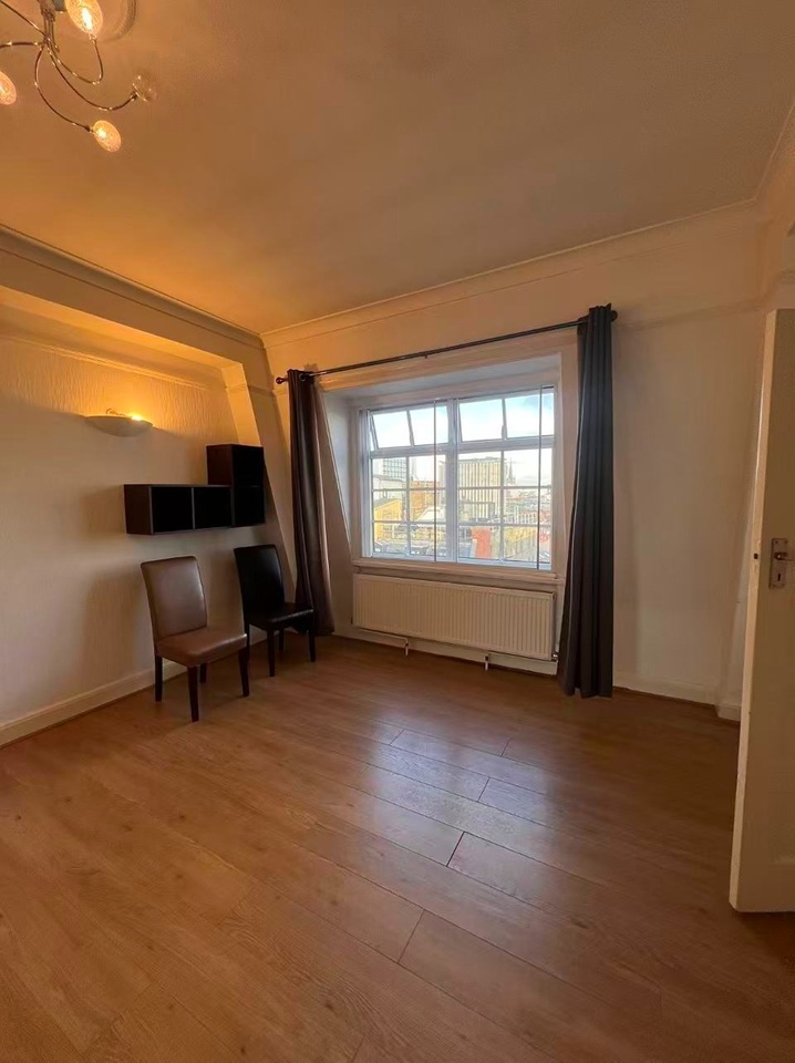 Additional image 3 of Studio Flat, Endsleigh Court, WC1H, N1 7GU