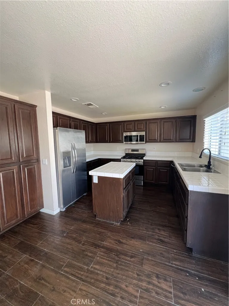 Additional image 17 of 557 S Summerfield Way, Orange, CA 92866