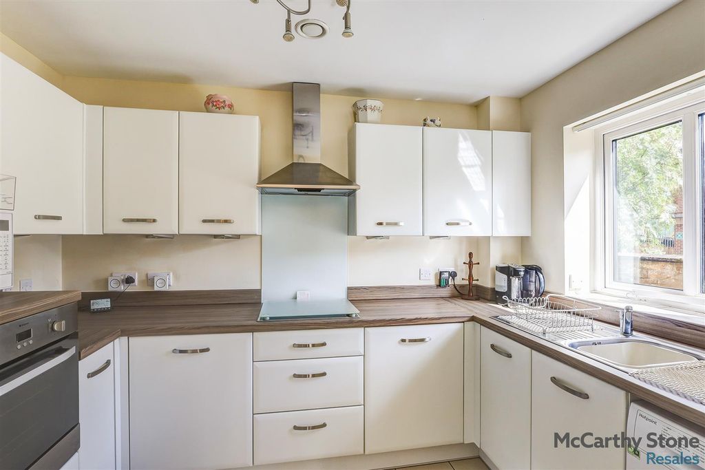 Additional image 6 of 2 bed flat for saleWardington Court, Welford Road, Northampton, Northamptonshire NN2