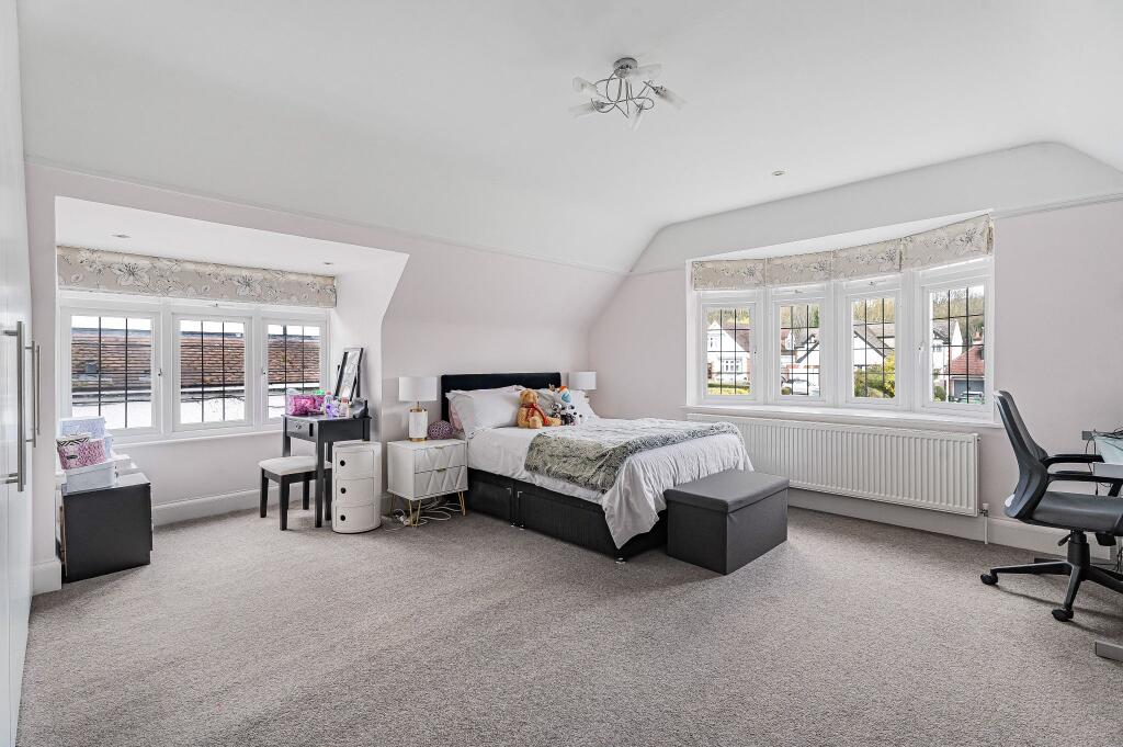 Additional image 25 of Georges Wood Road, Brookmans Park, AL9