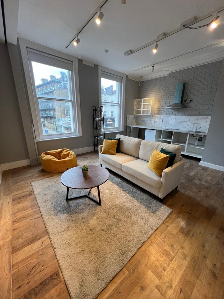 1 Bed Flat, Upper Street, N1, N1 2XQ