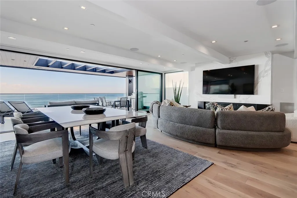 Additional image 44 of 1208 The Strand Unit C, Manhattan Beach, CA 90266