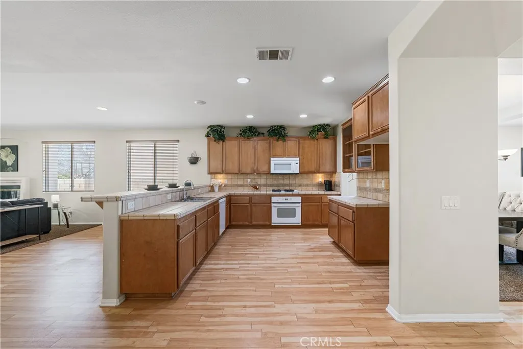 Additional image 16 of 39951 Capland Dr, Palmdale, CA 93551