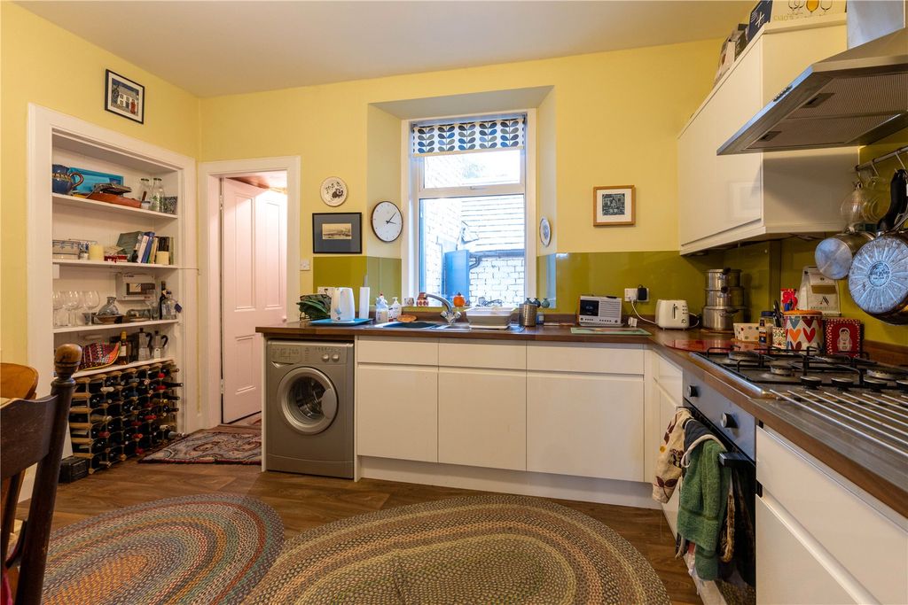 Additional image 7 of 2 bed flat for salePriory Place, Perth, Perth And Kinross PH2