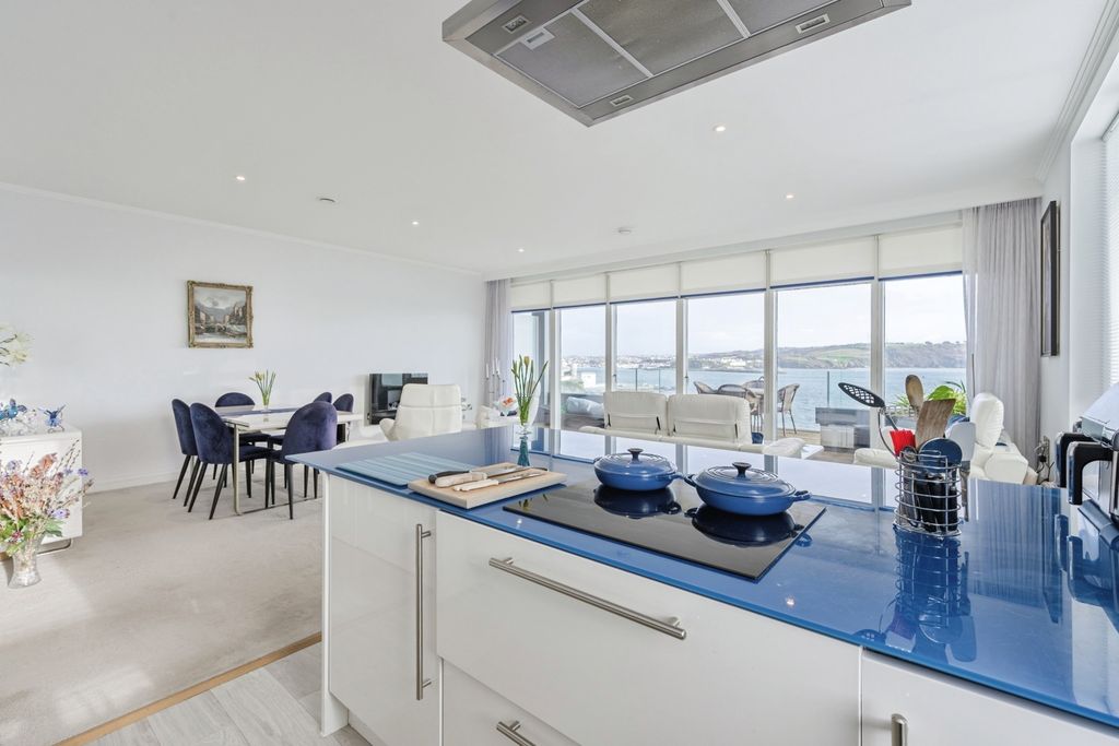 Additional image 16 of 3 bed flat for saleHoe Road, Plymouth, Devon PL1