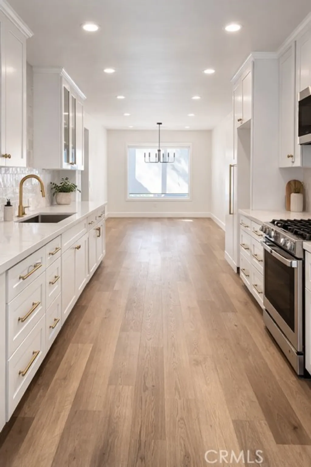 Additional image 4 of 20156 Arminta Street, Winnetka, CA 91306