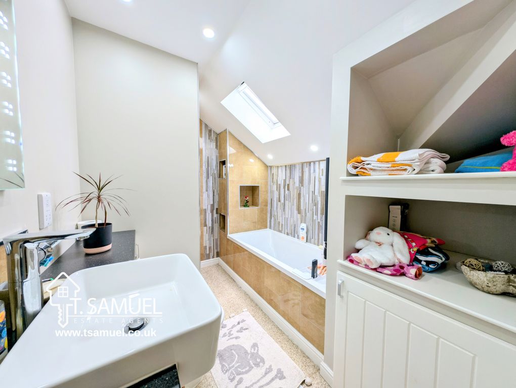 Additional image 41 of 5 bed detached house for saleGolwg Y Mynydd, Llanwonno Road, Mountain Ash CF45
