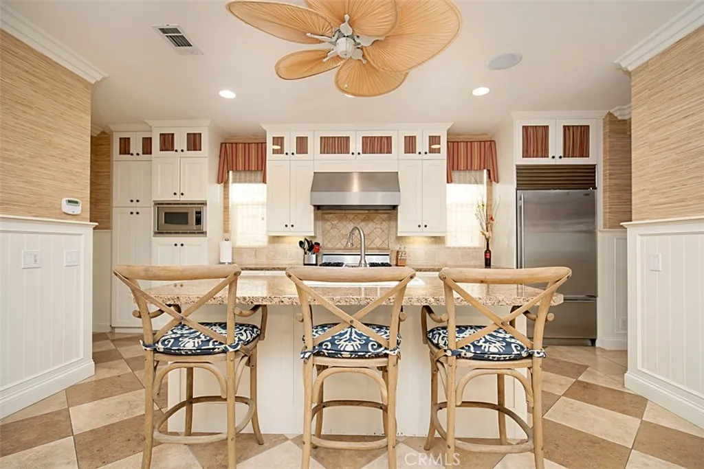 Additional image 61 of 208 E Balboa Boulevard, Newport Beach, CA 92661