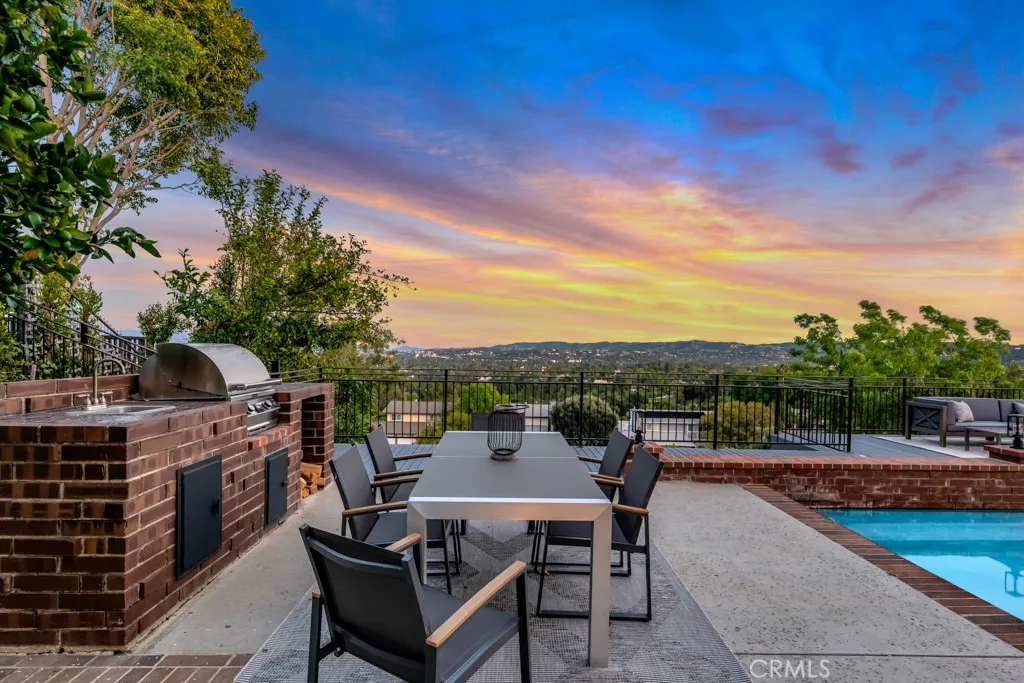 Additional image 47 of 5952 Woodland View Drive, Woodland Hills, CA 91367