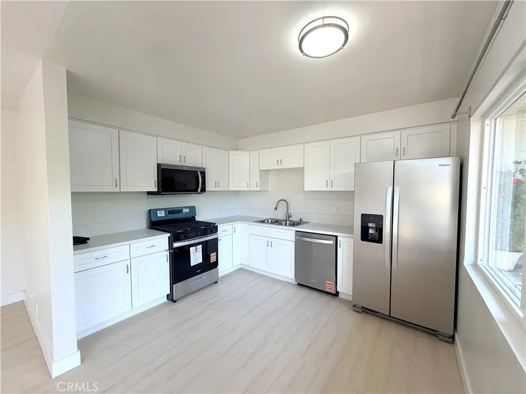 Additional image 19 of 11523 Menlo Avenue Unit D, Hawthorne, CA 90250