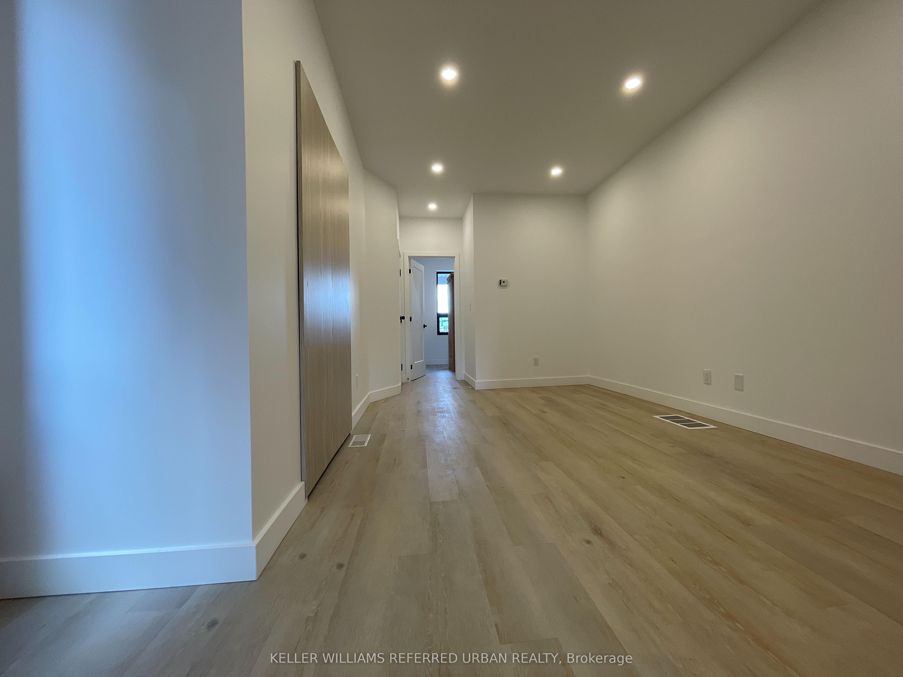Additional image 6 of Main-1821 Davenport Road, Toronto, ON, M6N 1B8