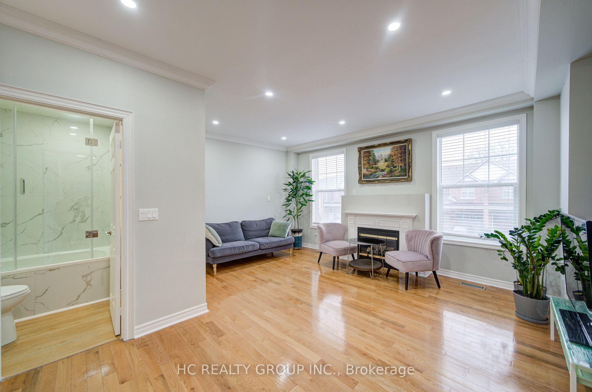 Additional image 5 of 37 Willowfield Mews, Toronto, ON, M1R 5S1