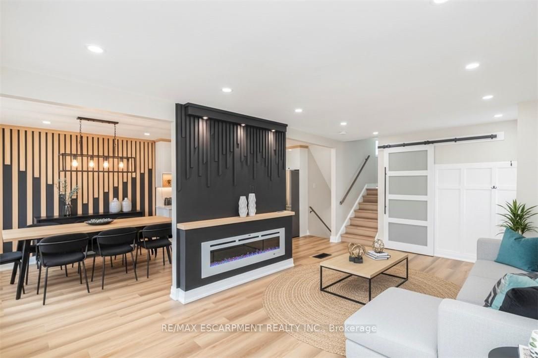 2 Country Club Drive, Hamilton, ON, L8K 5W2