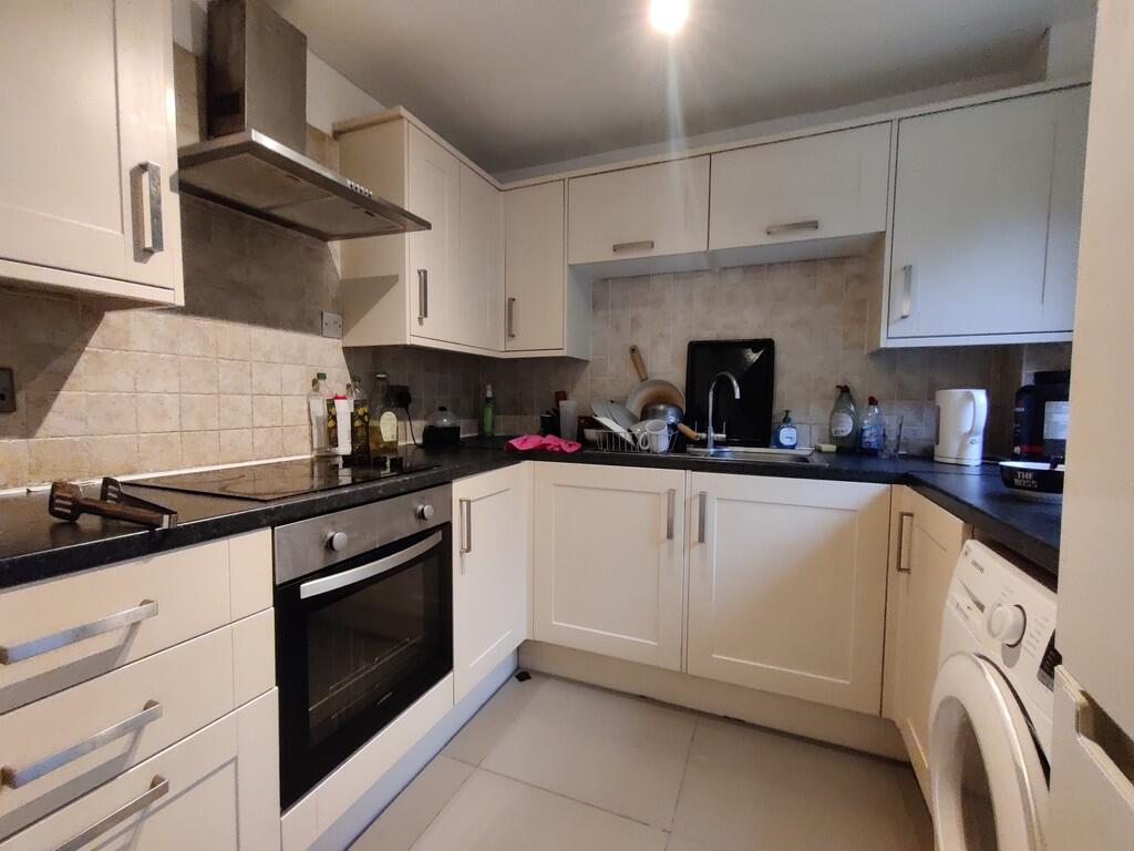 Additional image 7 of Tudor Close, Hatfield