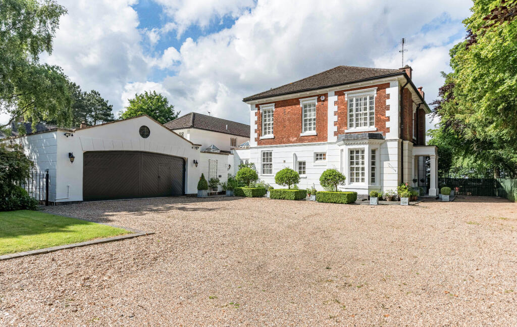 Hollies Drive, Mucklow Hill, Halesowen