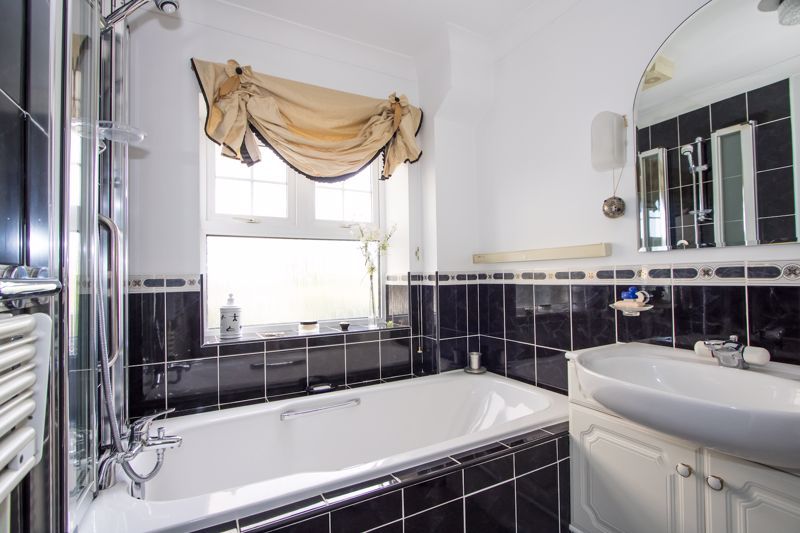 Additional image 15 of 3 bed flat for saleGlynne Tower, Bridgeman Road, Penarth CF64