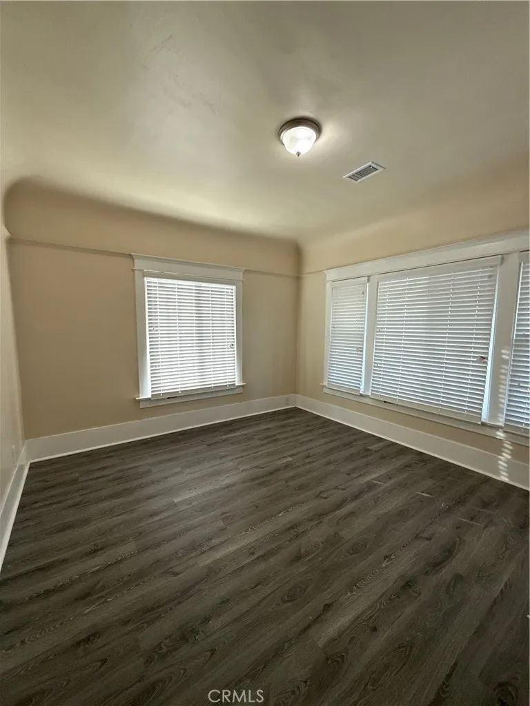 Additional image 17 of 240 W 54th St, Los Angeles, CA 90037