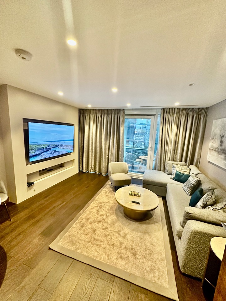 Additional image 3 of 2 Bed Flat, Queenstown Road, SW11, N1 7GU