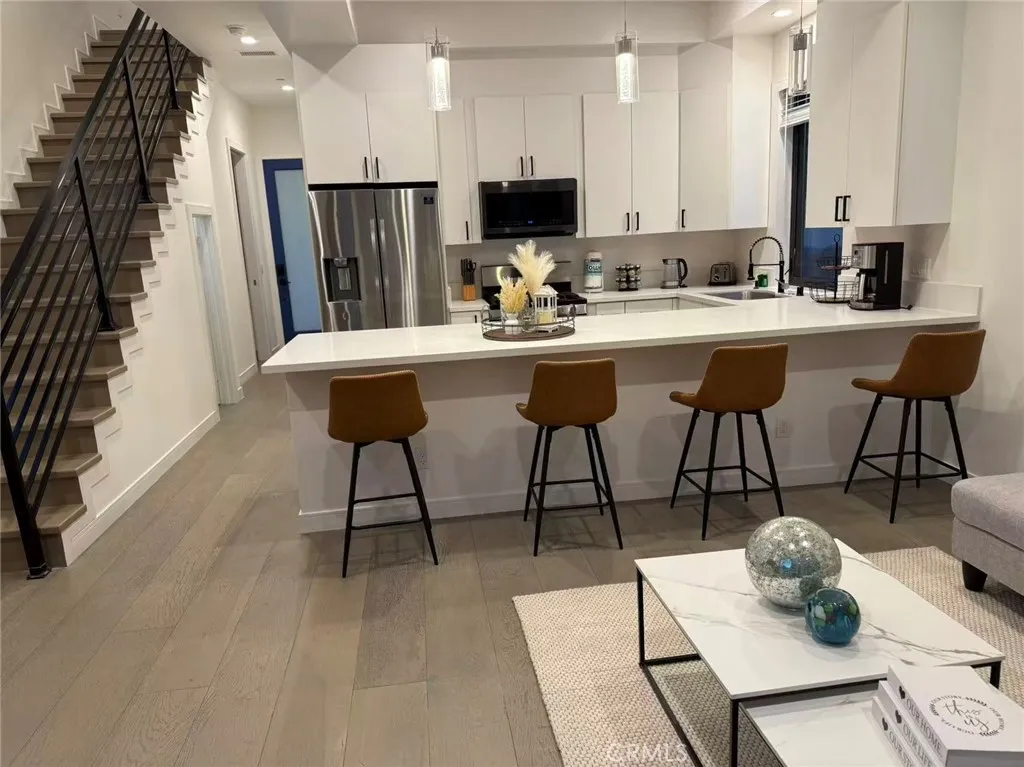 Additional image 3 of 1205 Manzanita St, Silver Lake, CA 90029