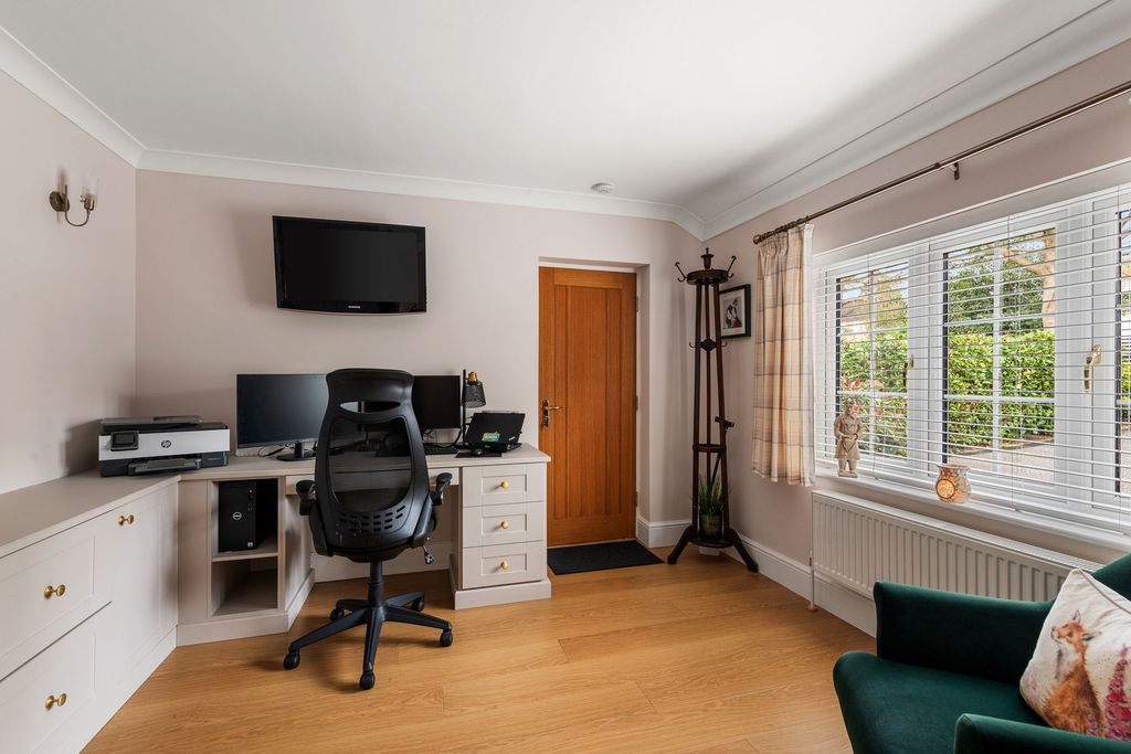 Additional image 12 of 4 bed detached house for saleThorpe Road, Peterborough PE3
