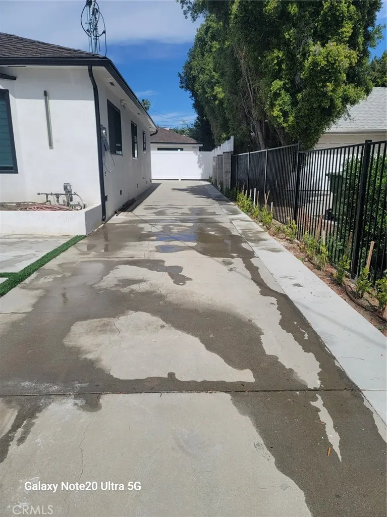 Additional image 38 of 13939 Sylvan St, Van Nuys, CA 91401