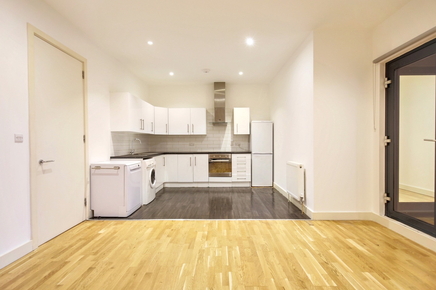 Additional image 3 of 2 Bed Flat, Colne House, E1, N1 7GU